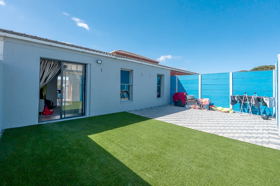 3 Bedroom Property for Sale in Westridge Western Cape